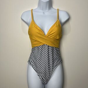 Pat Pat Swimsuit Small